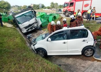 Pemandu Myvi tersepit, lapan cedera nahas tiga kenderaan
