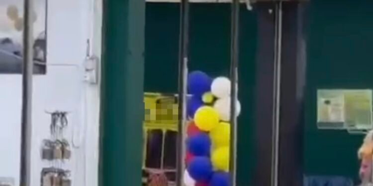 Pecah tiga kotak kaca, empat lelaki kebas barang kemas hampir RM1 juta