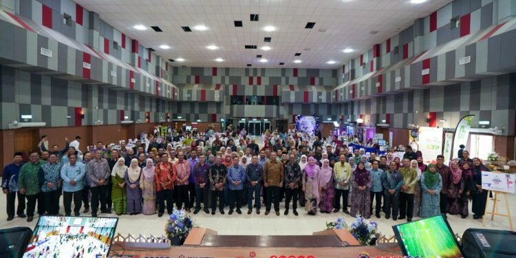 Pengiktirafan COT kemuncak POLYCC IEC 2026
